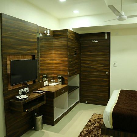 Hotel Gitanjali Inn - By Bizzgrow Hotels Ahmedabad Exterior photo