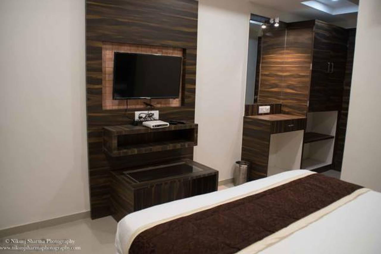 Hotel Gitanjali Inn - By Bizzgrow Hotels Ahmedabad Exterior photo